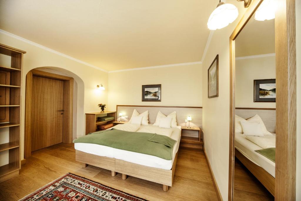 Kraners Alpenhof Bio Bed And Breakfast Pension Weissensee Exterior foto