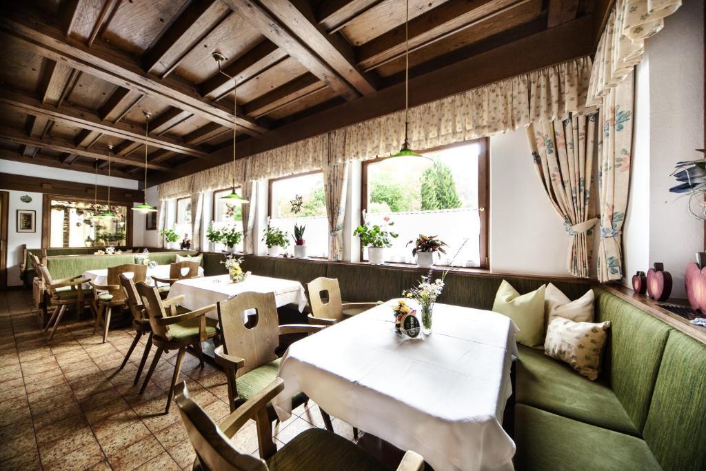 Kraners Alpenhof Bio Bed And Breakfast Pension Weissensee Exterior foto